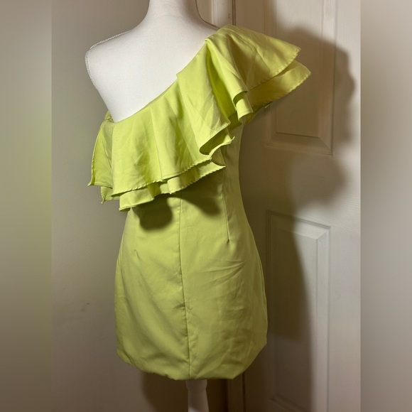 NWT DO+BE Lime One-Shoulder Ruffle Mini Dress. - Picture 2 of 7